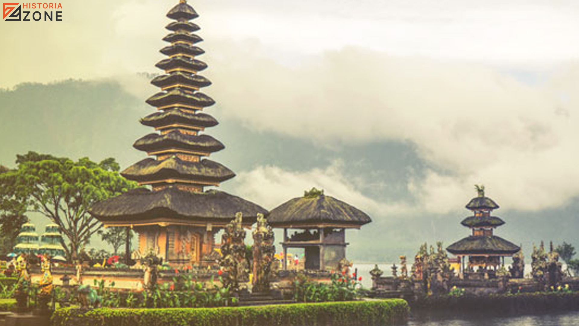Pesona Pura Ubud: Tempat Suci dan Wisata Budaya Khas Bali