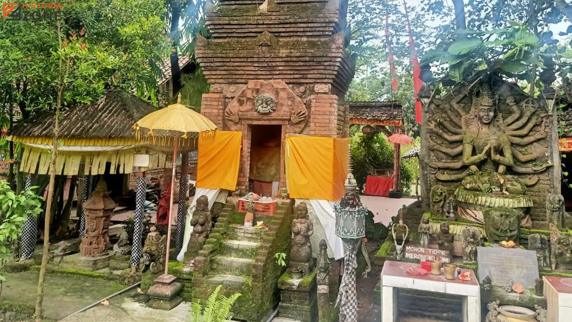 Sejarah Pura Majapahit Trowulan dan 6 Cerita Legendaris
