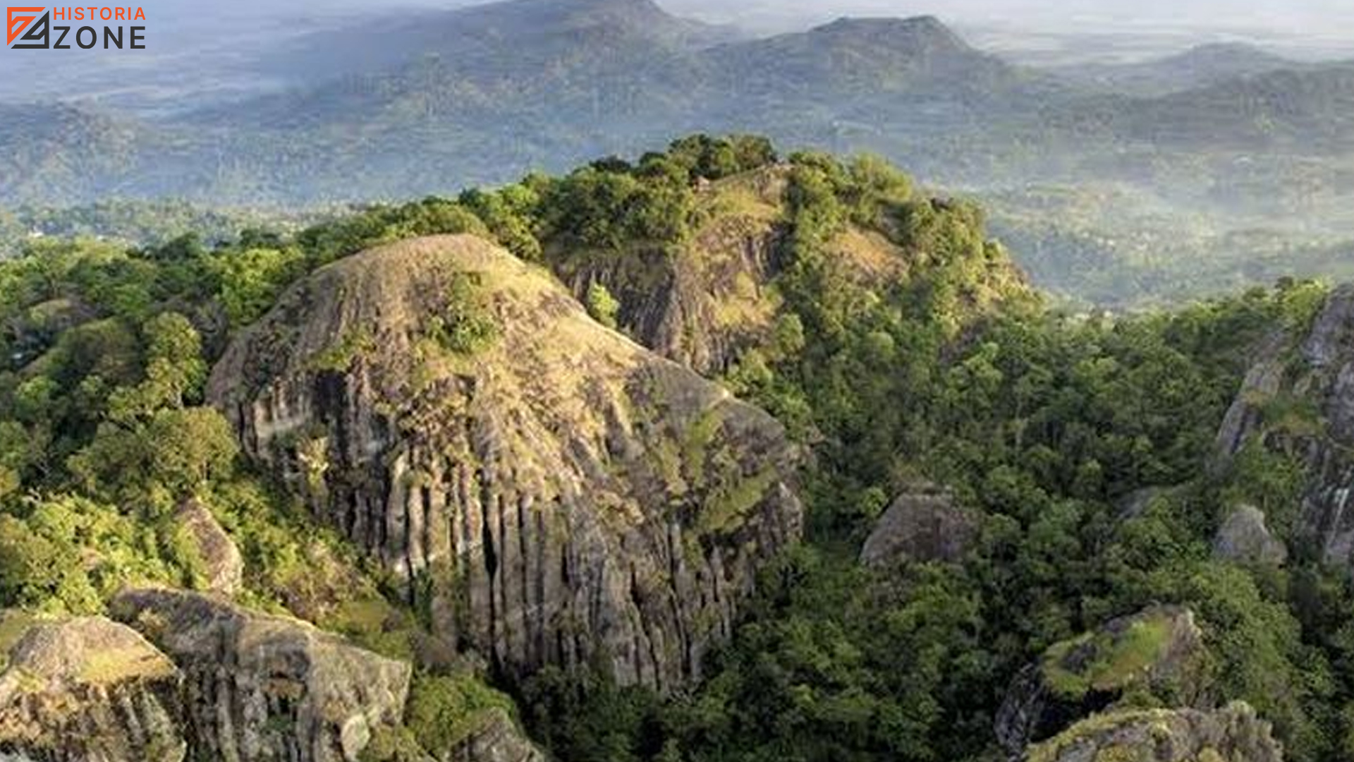 Mengenal Sejarah dan Keunikan Gunung Nglanggeran
