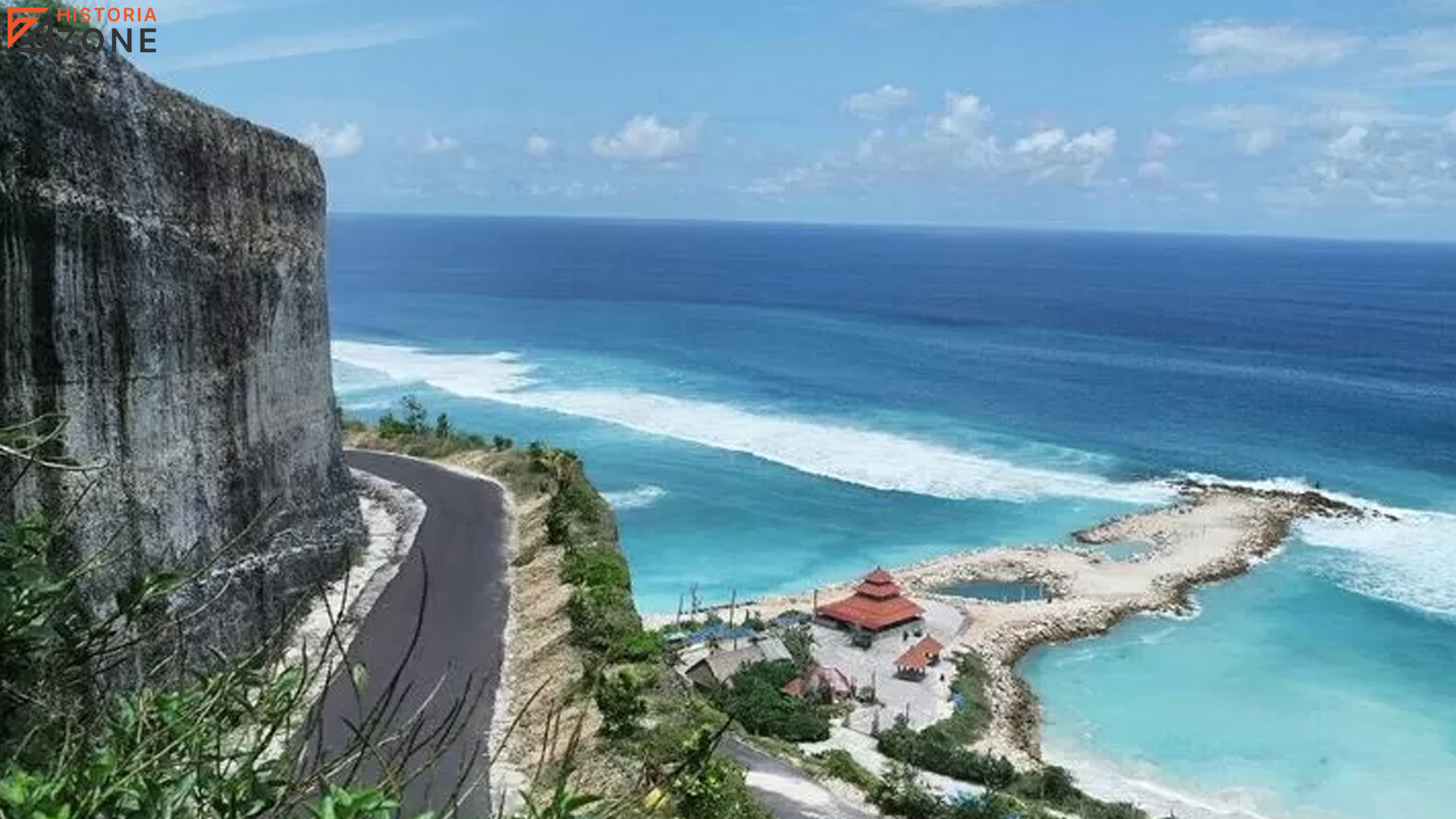 Pantai Melasti dan 3 Misteri Sejarah yang menyimpan Pesona