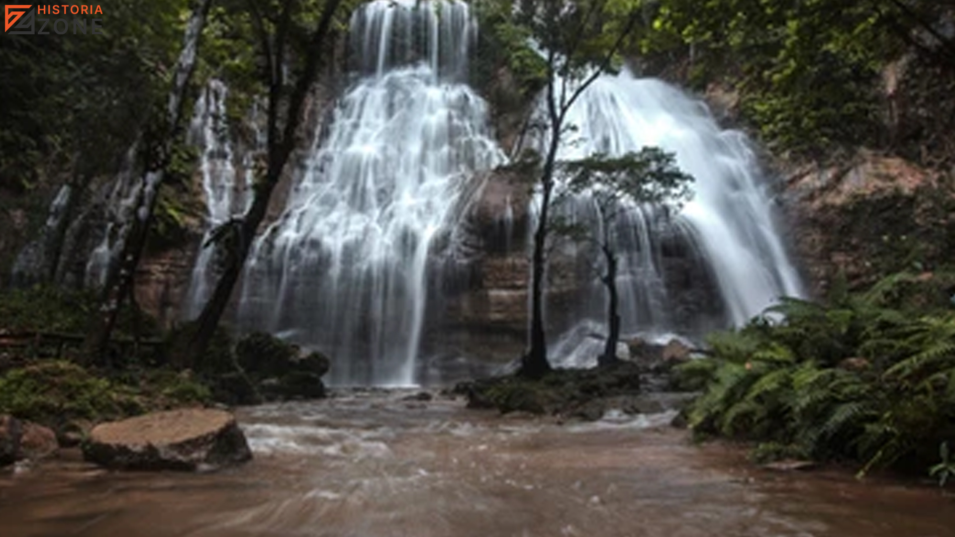 Air Terjun Karmon: 4 Cerita Sejarah yang Membuat Tempat Ini Unik