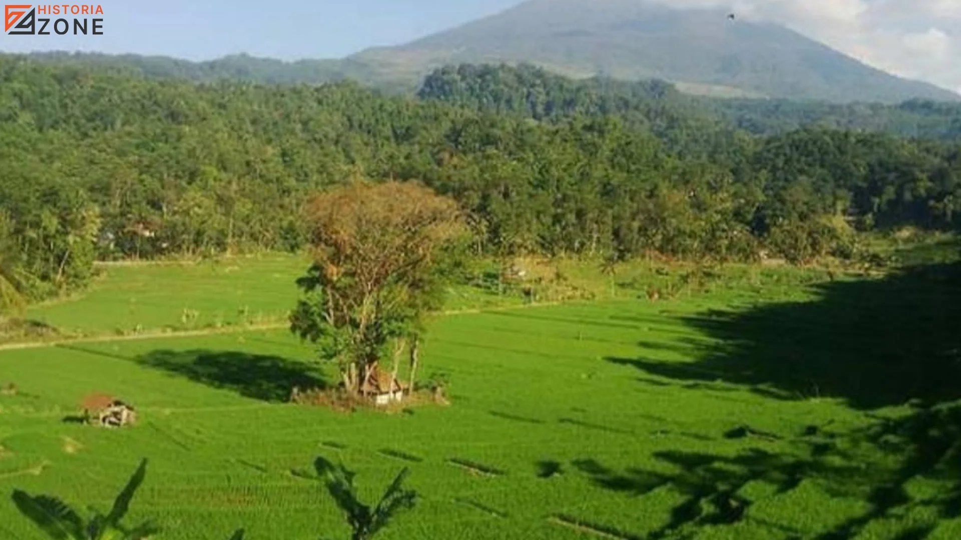 5 Kenangan Sejarah yang Masih Terjaga di Gunung Argapura