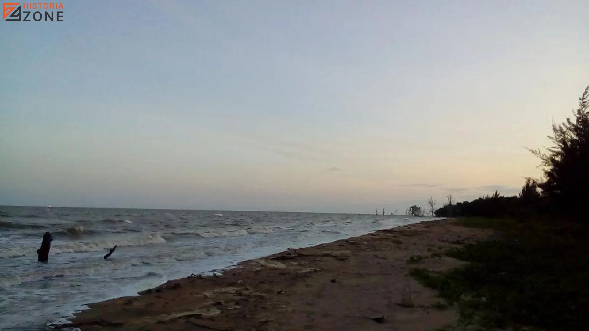 Pantai Serumpun: 5 Fakta yang Tersembunyi dalam Sejarahnya