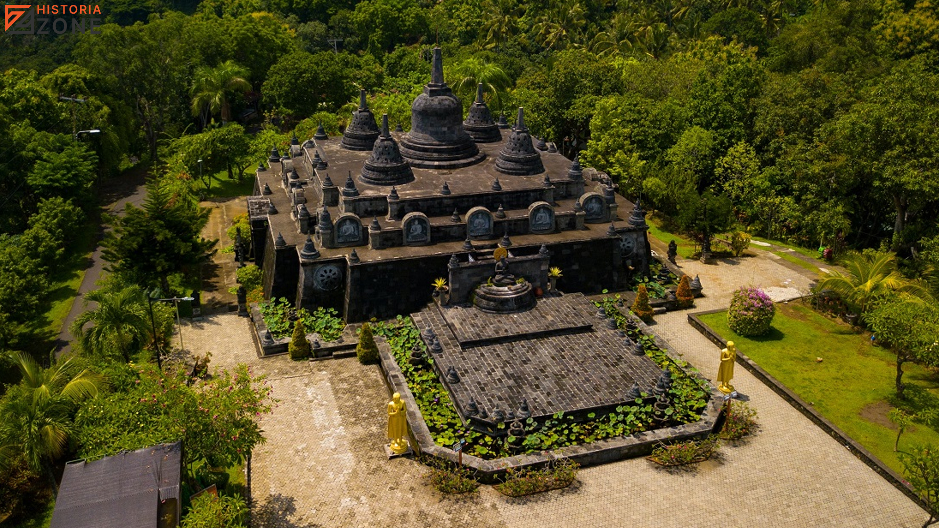 4 Alasan Brahmavihara Arama Menjadi Destinasi Sejarah Populer