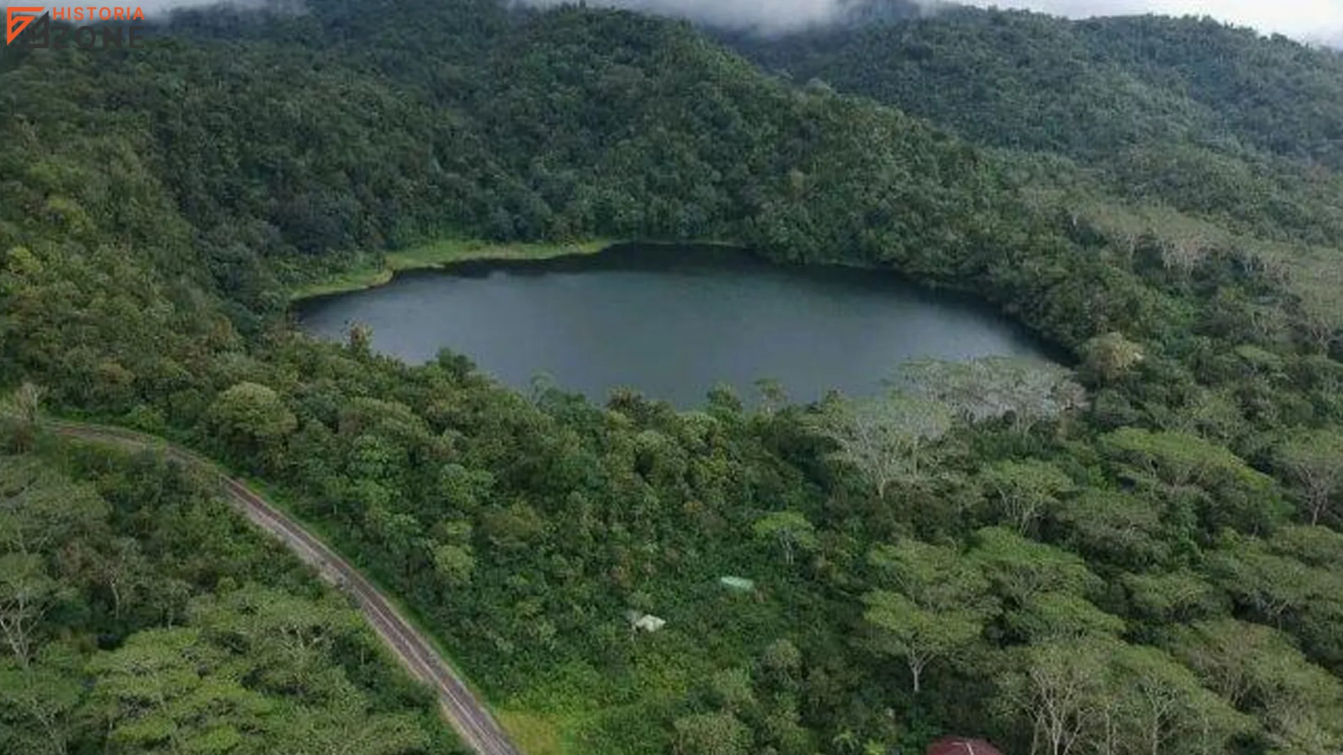 4 Aspek Penting Sejarah Danau Rana yang Membentuk Keunikannya