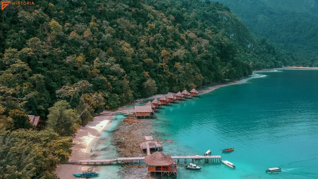 Pantai Ora: 5 Fase Perkembangan Brutal Jadi Wisata Kelas Dunia